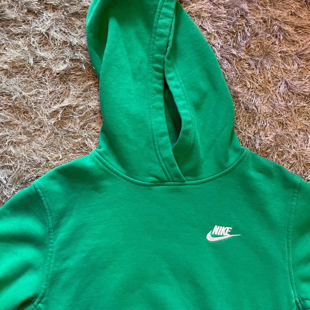 EUC Kids Unisex Nike Green Logo Hoodie / Pullover Size Large - Picture 5 of 7